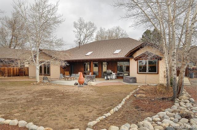 130 S Sangre De Cristo Avenue