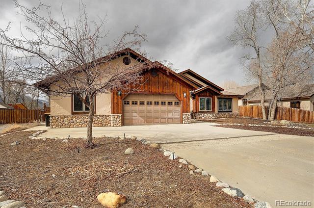 130 S Sangre De Cristo Avenue