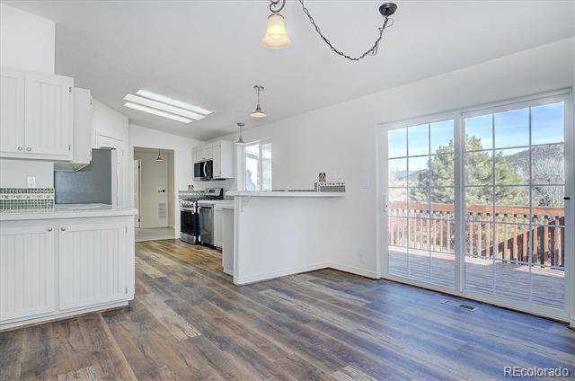 104 Creekside Court
