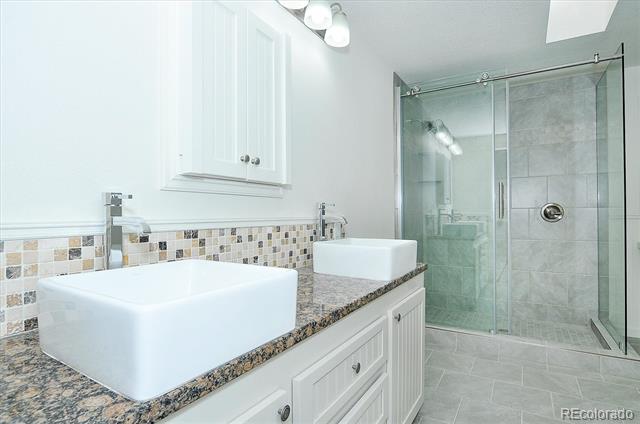 104 Creekside Court