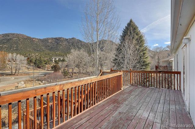 104 Creekside Court