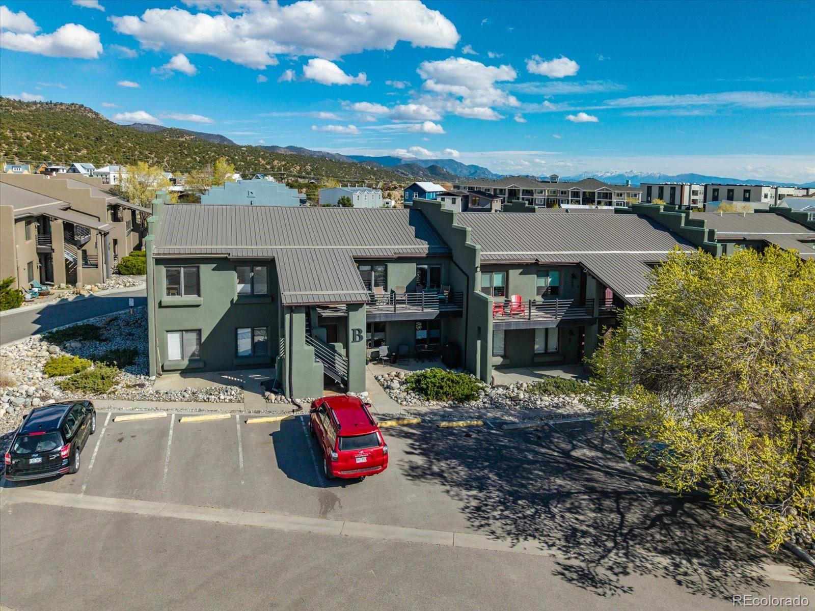 623 Cedar Lane Unit: B202