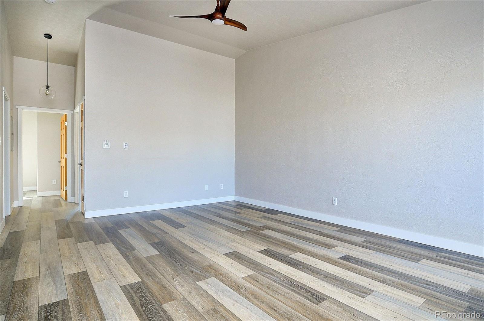 623 Cedar Lane Unit: B202