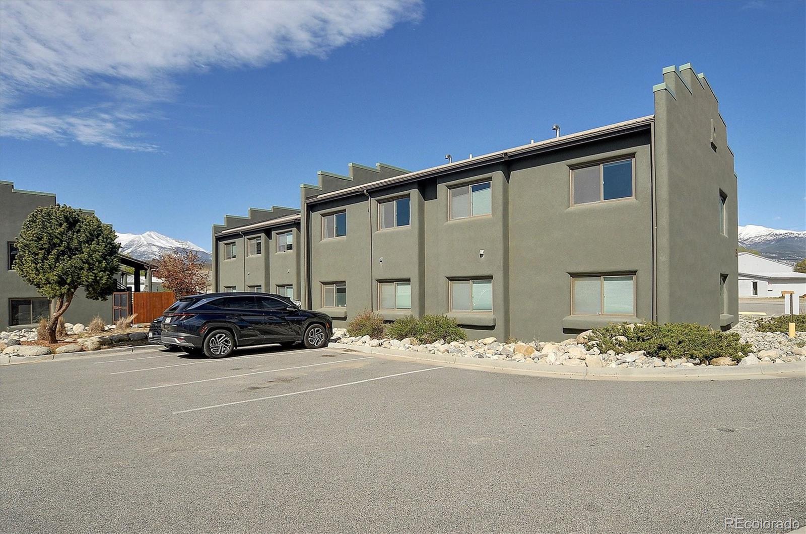 623 Cedar Lane Unit: B202