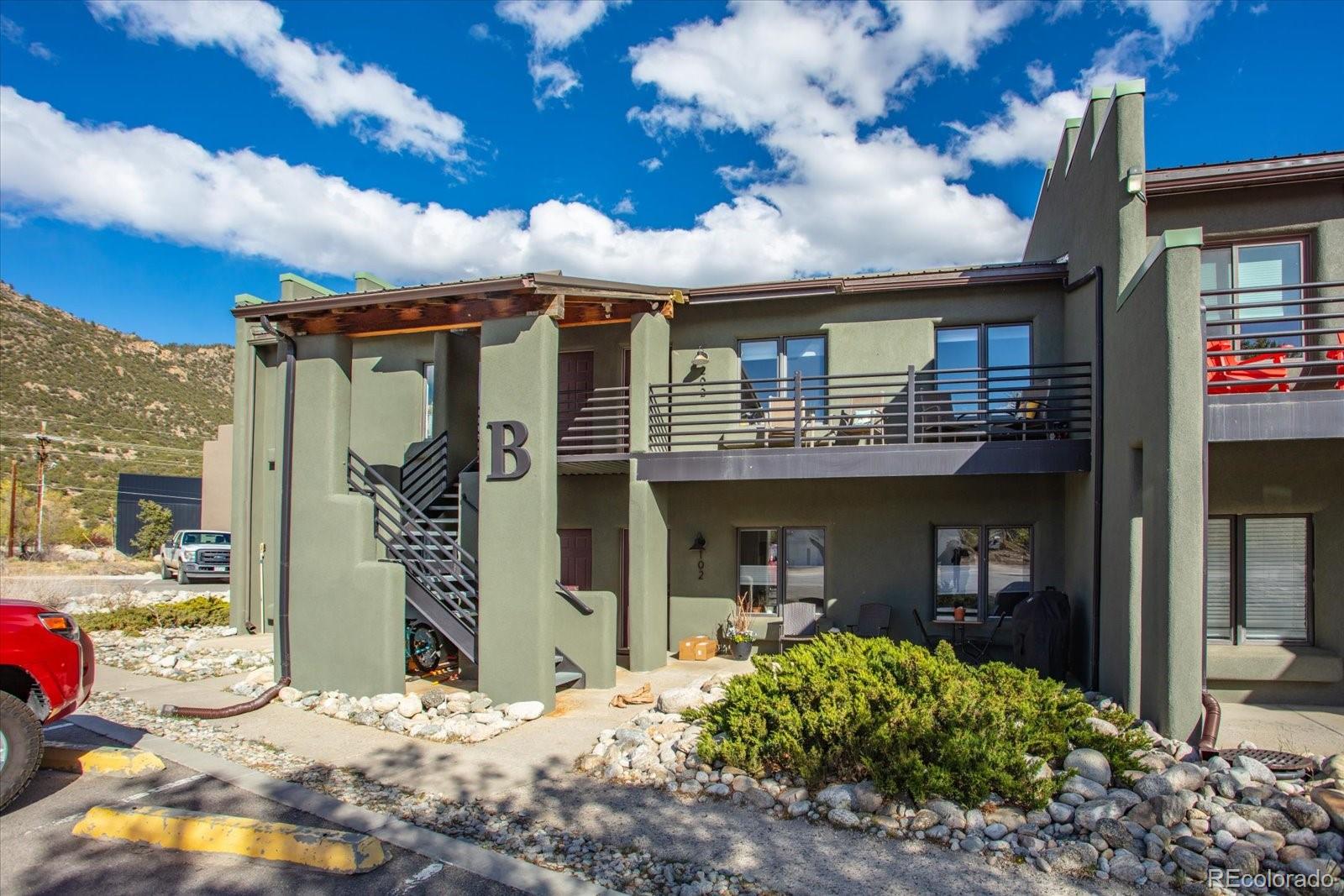 623 Cedar Lane Unit: B202