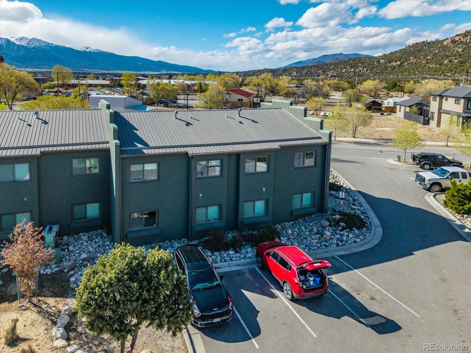 623 Cedar Lane Unit: B202