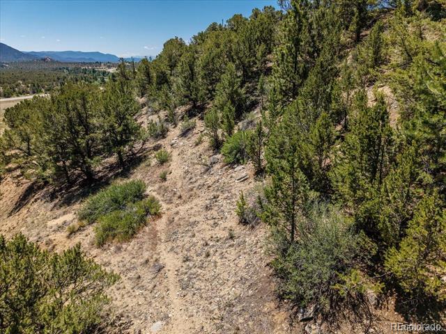 33077 US Highway 24