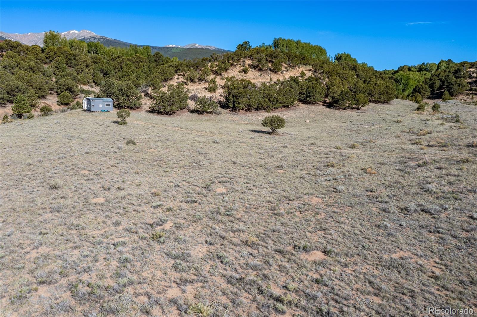 33077 US Highway 24