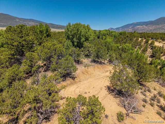 33077 US Highway 24