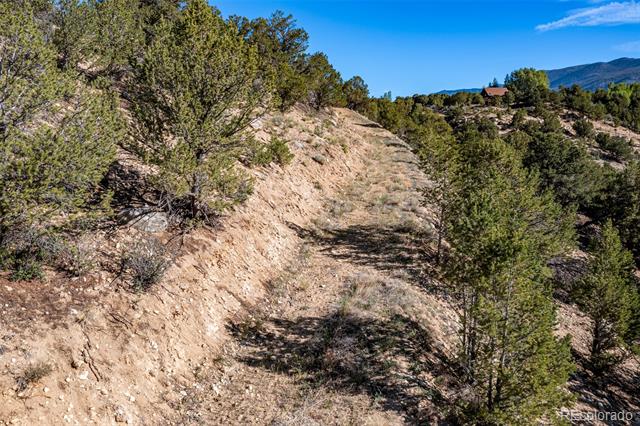 33077 US Highway 24