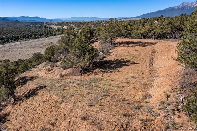 33077 US Highway 24