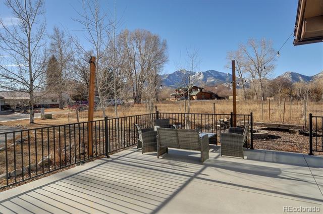 15745 Birdie Lane