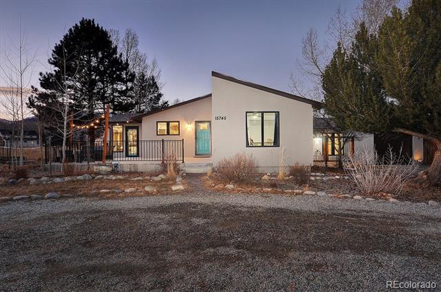 15745 Birdie Lane
