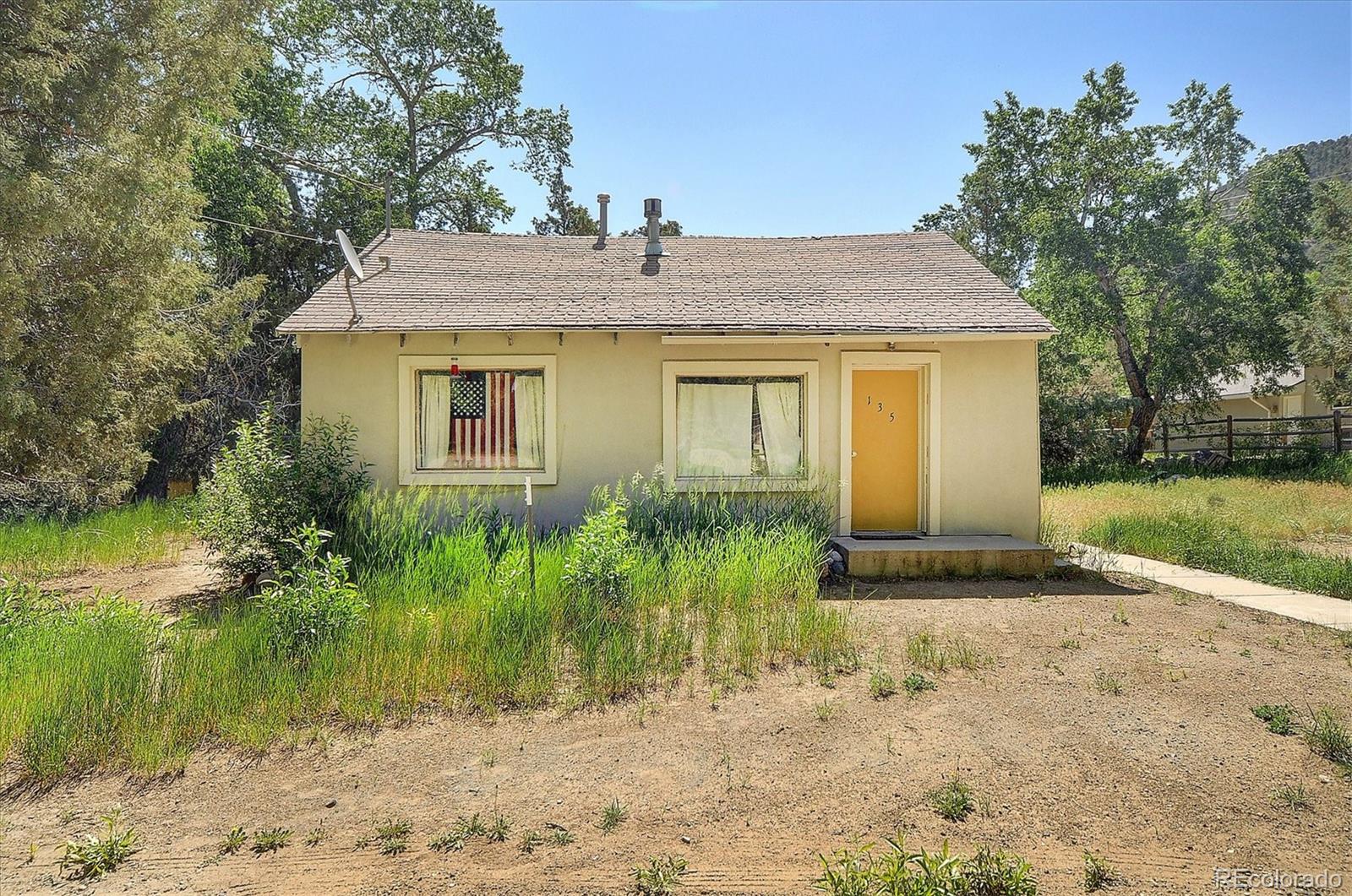 304 Pinyon Lane