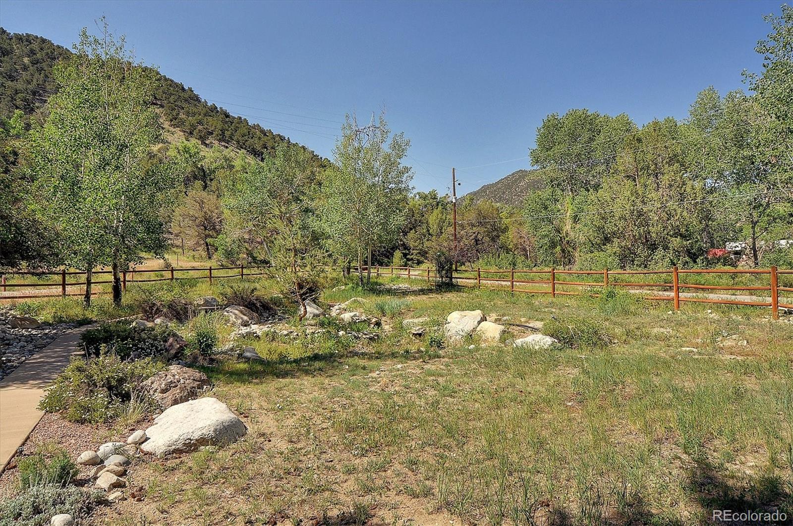 304 Pinyon Lane