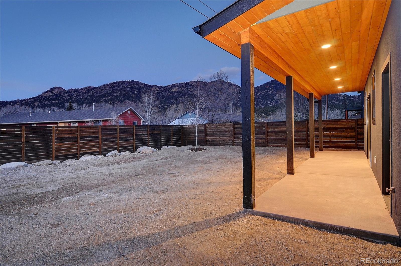 709 Marquette Avenue