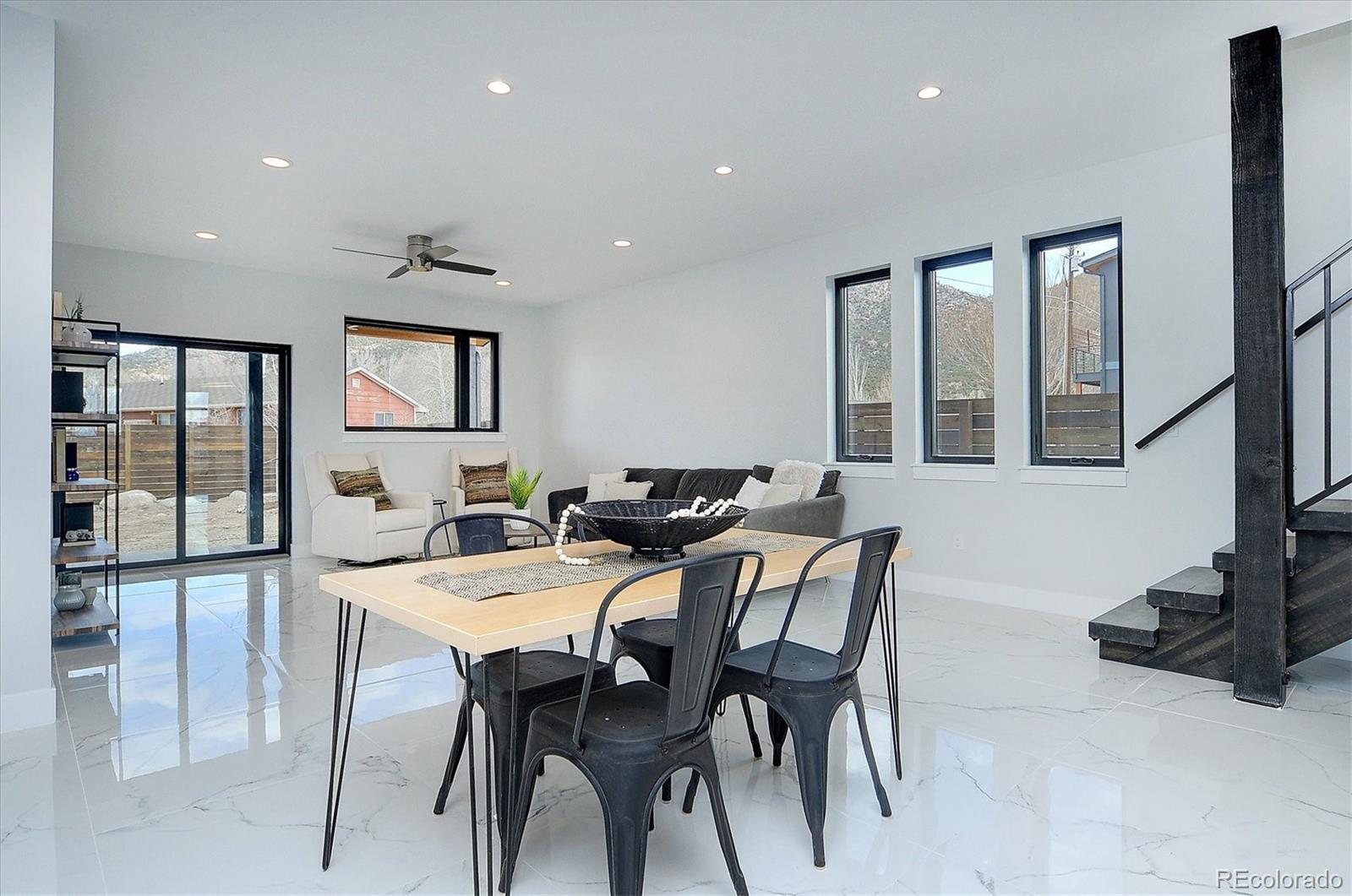 709 Marquette Avenue