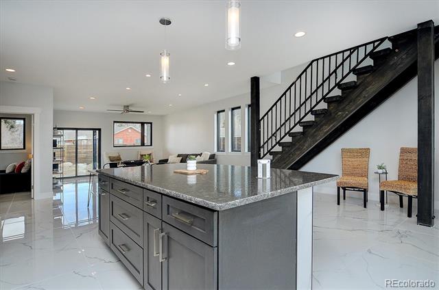 709 Marquette Avenue