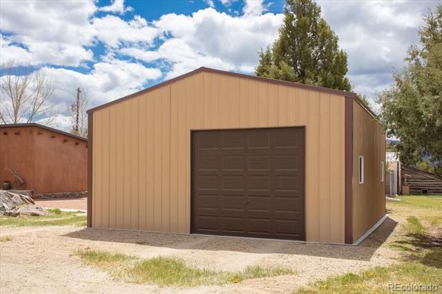 12135 E County Road 190