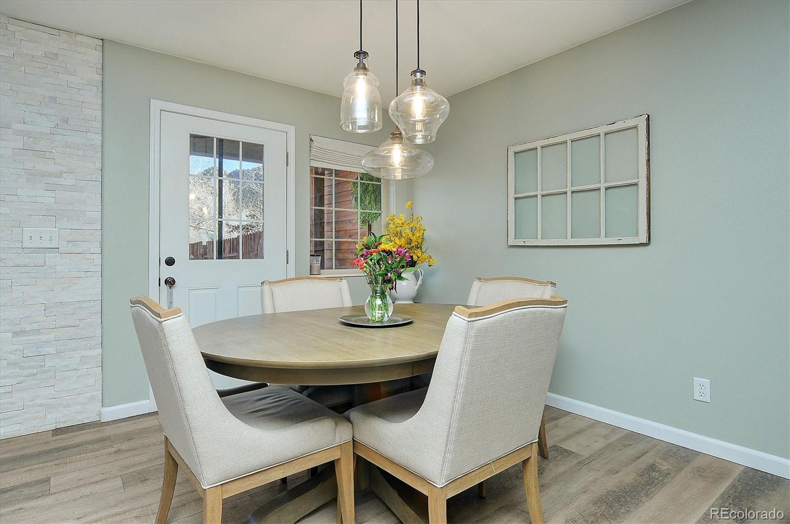 727 Marquette Avenue Unit: A