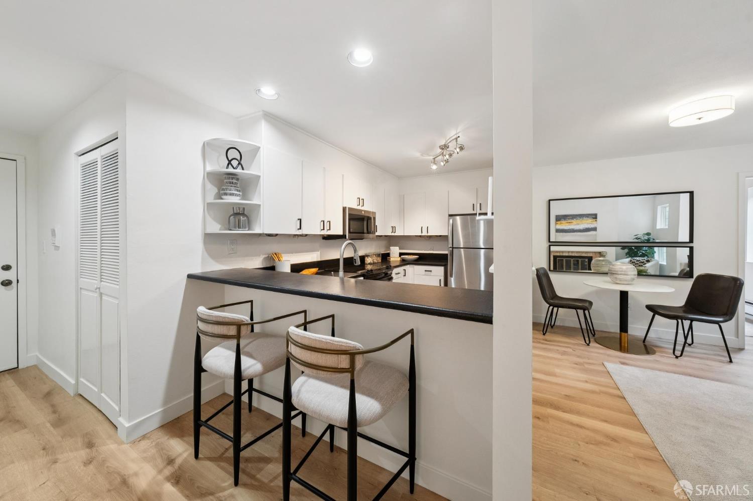1301 Fulton Street # 203