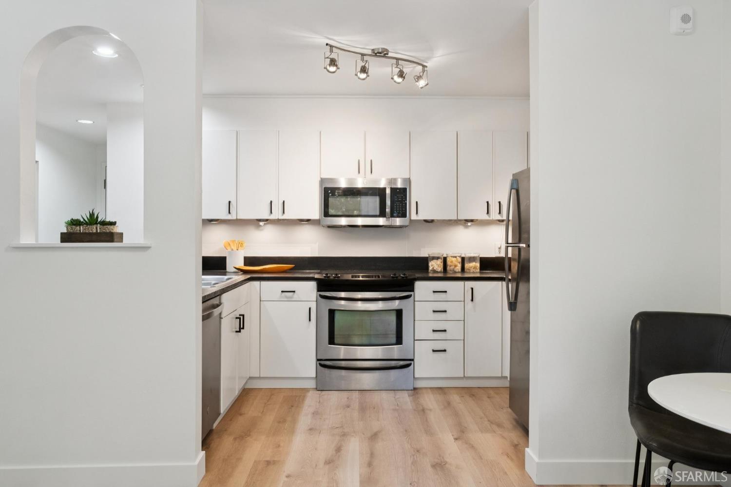 1301 Fulton Street # 203