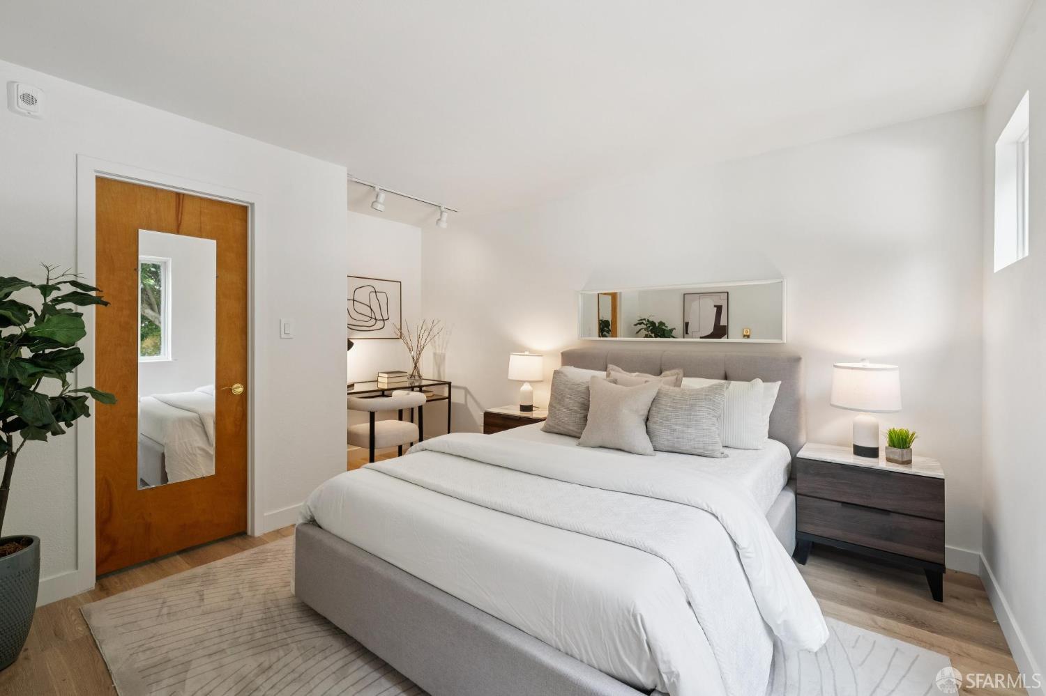 1301 Fulton Street # 203