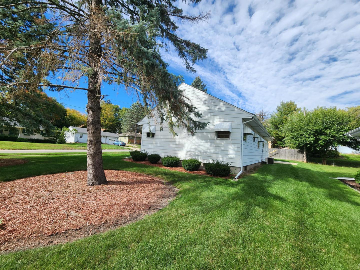 322 Hunter Avenue