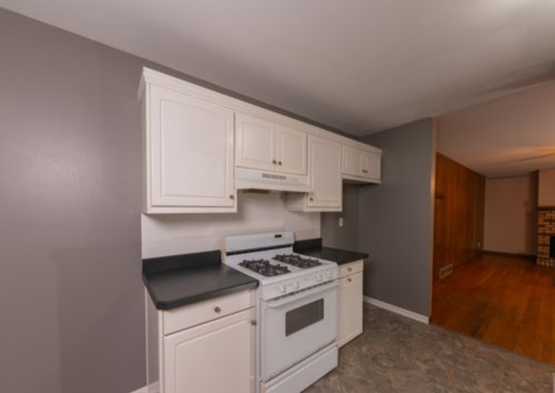 2444 Mariposa Drive