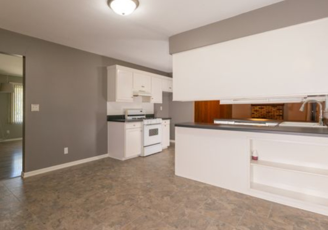2444 Mariposa Drive