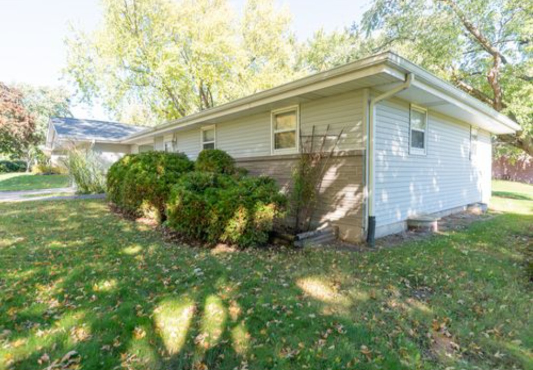 2444 Mariposa Drive