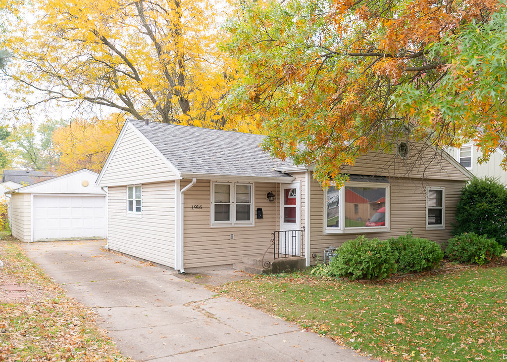 1916 Dresden Avenue