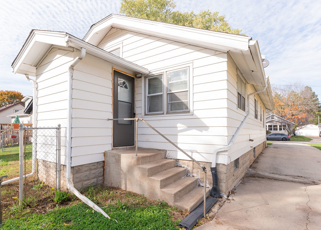 605 Lawn Drive