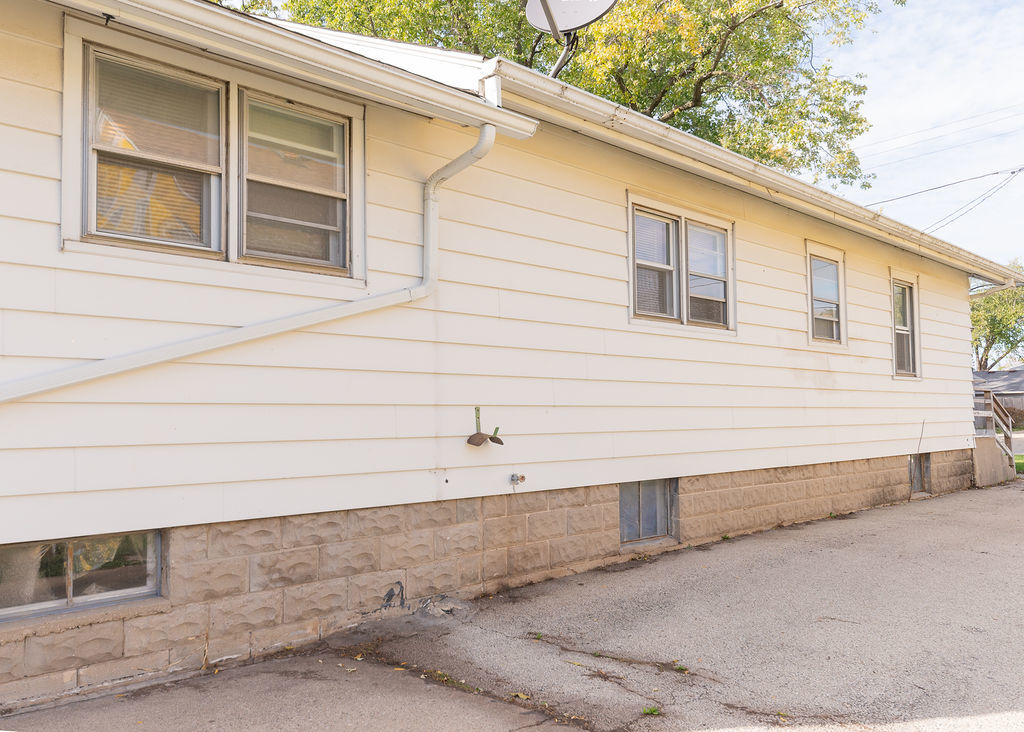 605 Lawn Drive