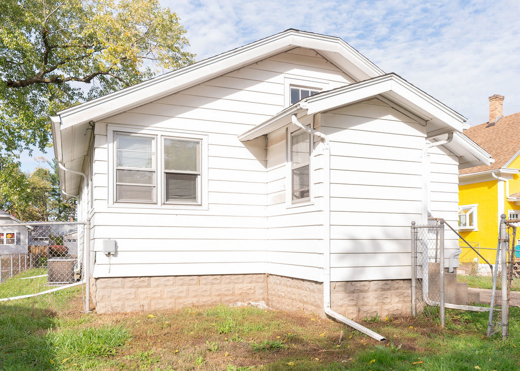 605 Lawn Drive
