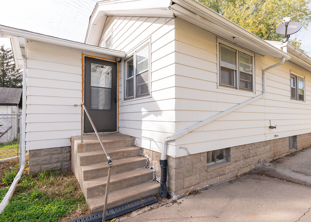 605 Lawn Drive