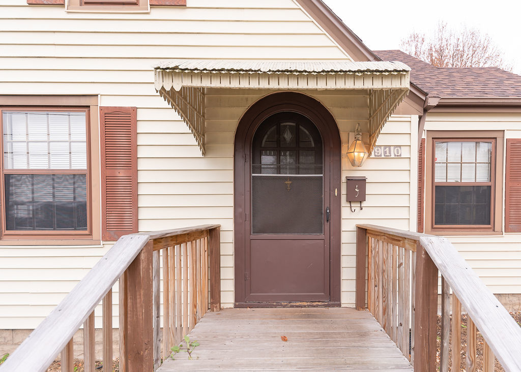 910 19th Street