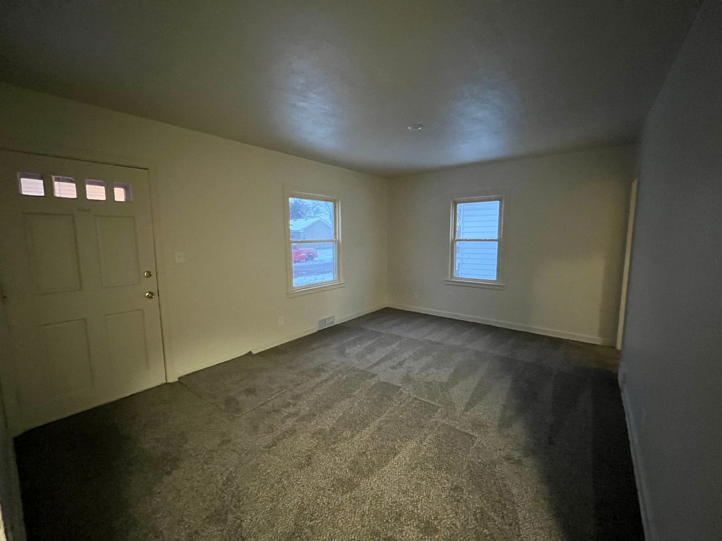 3027 Gladstone Avenue