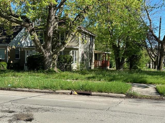 2403 School Street