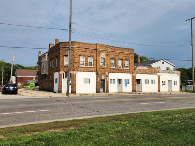 802 Kishwaukee Street