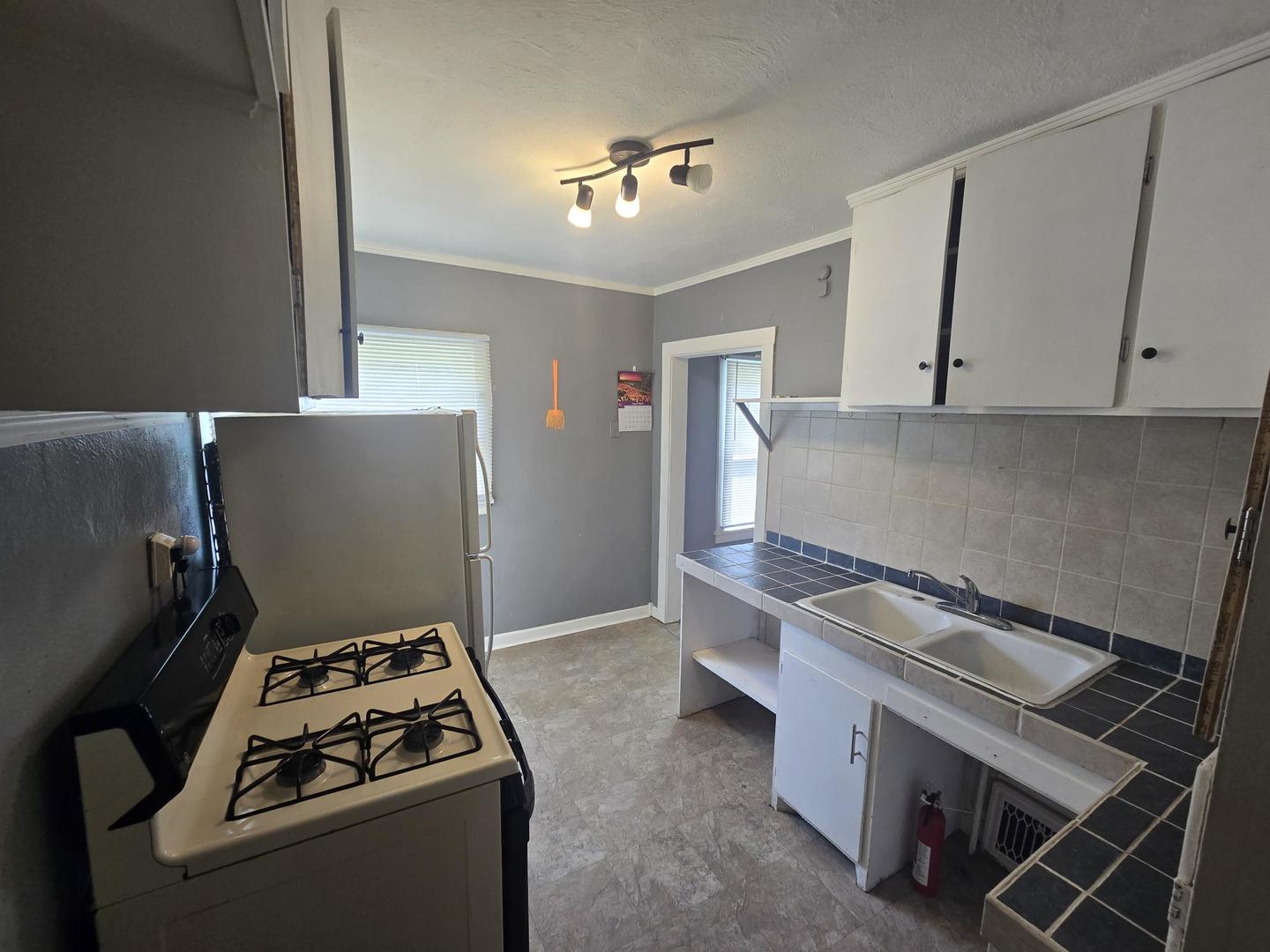 1021 23rd Street