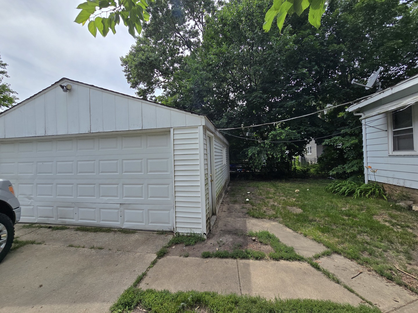 1318 Custer Avenue