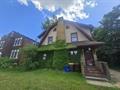 2112 Auburn Street