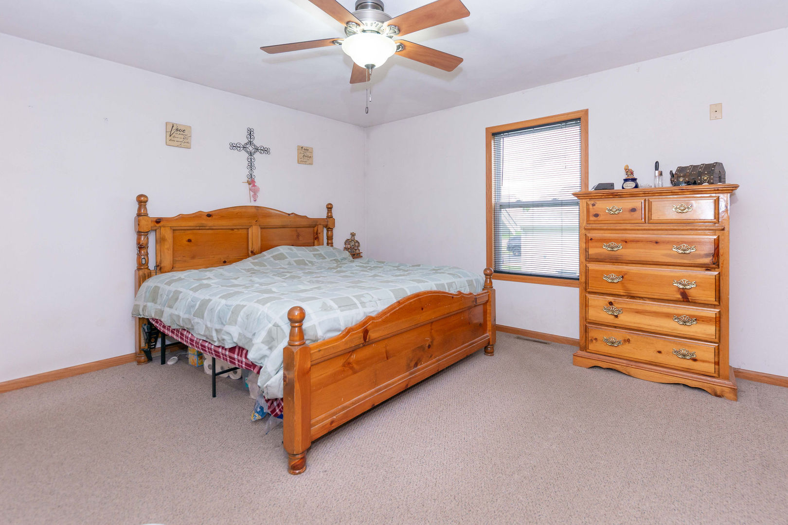 912 Meadow Lane