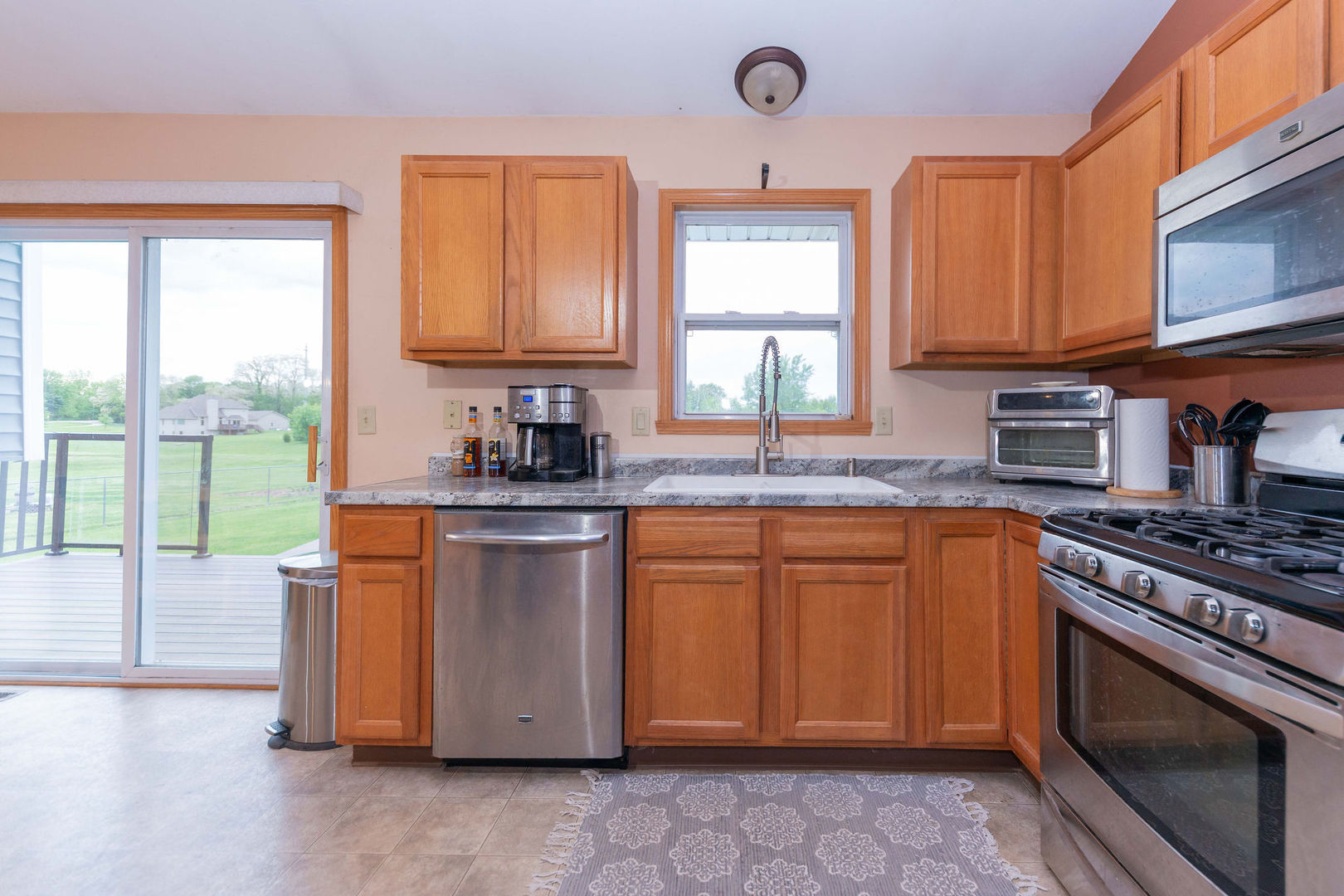 912 Meadow Lane
