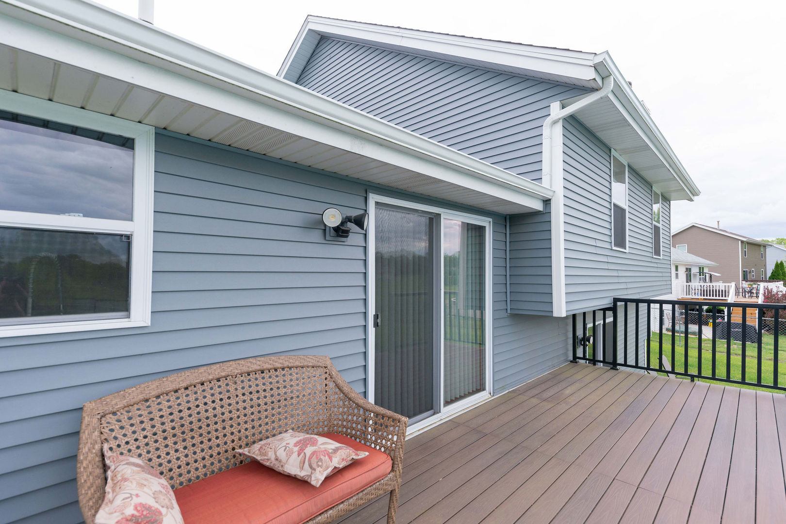 912 Meadow Lane