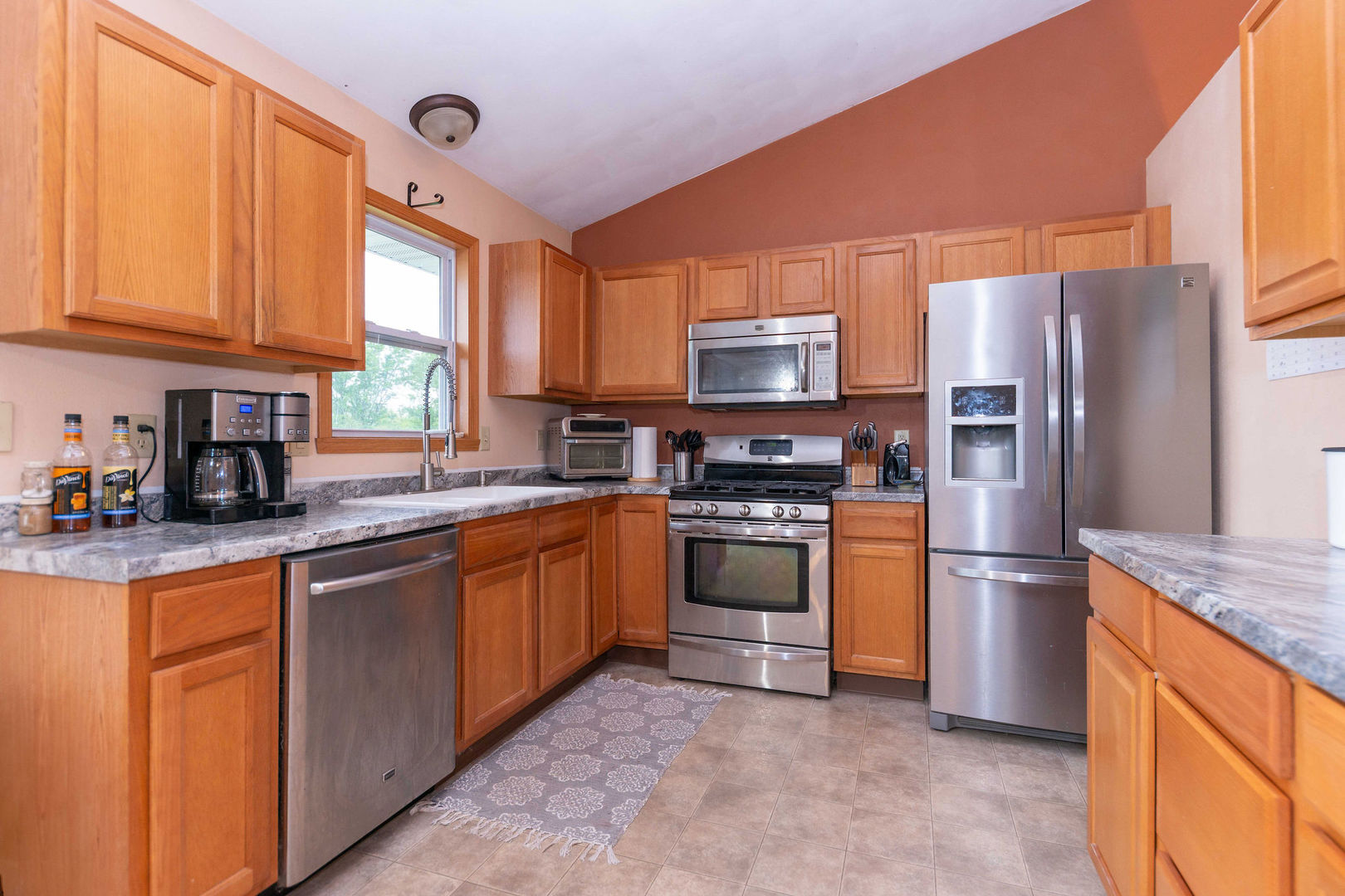 912 Meadow Lane