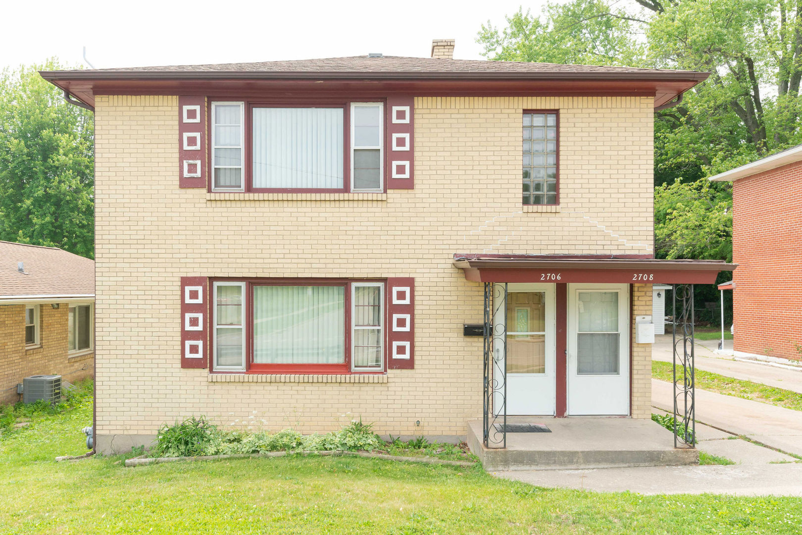 2706 School Street