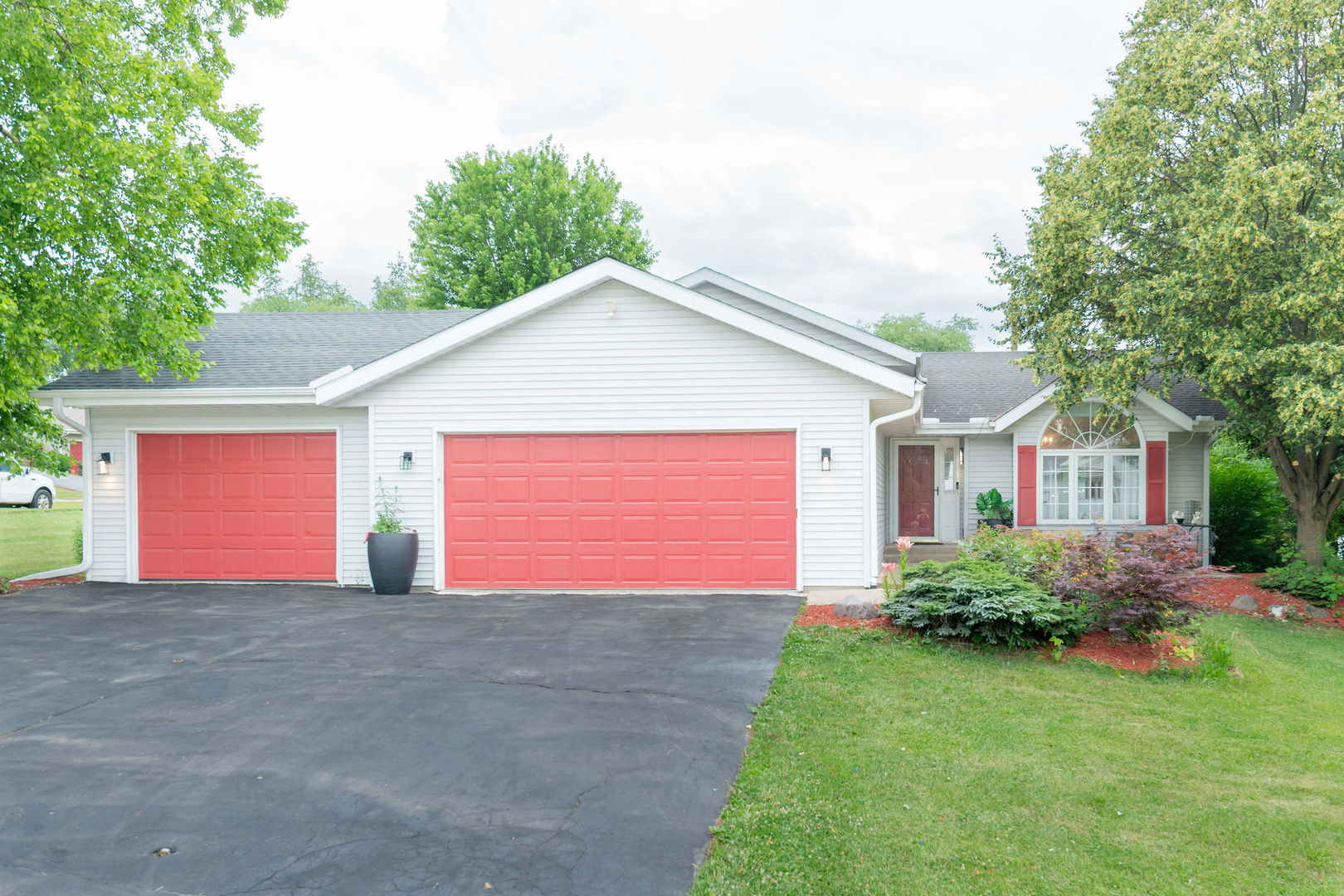 3145 Bannister Drive
