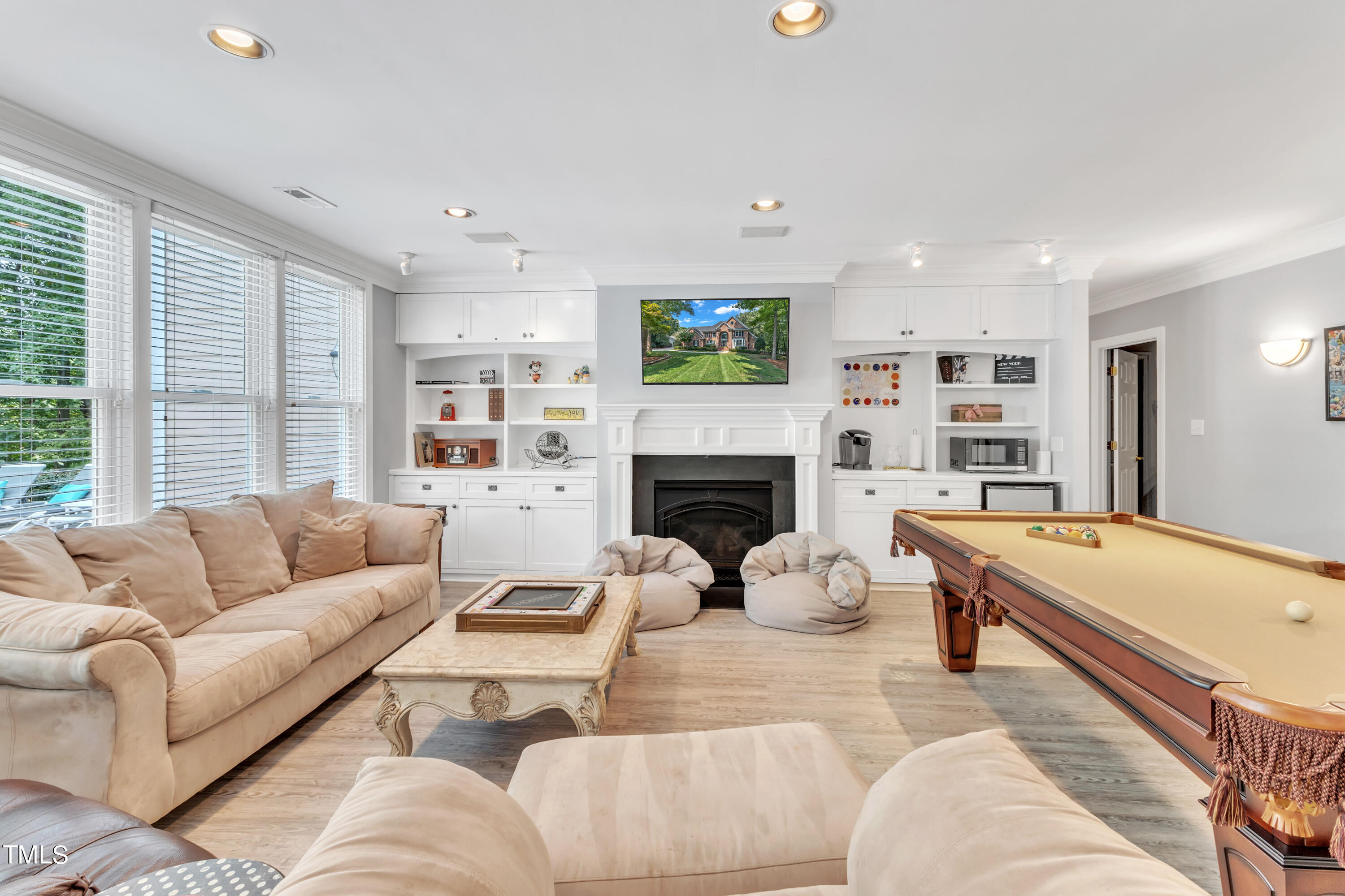 4410 White Chapel Way